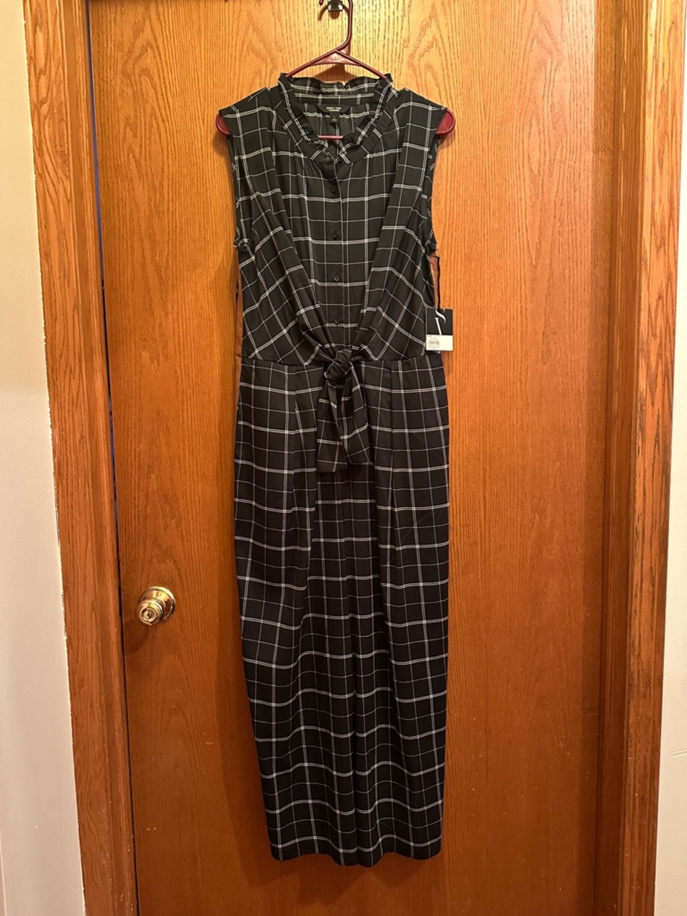 Simply Vera White Sleeveless Grid-Pattern Jumpsuit with Tie Waist & Pockets